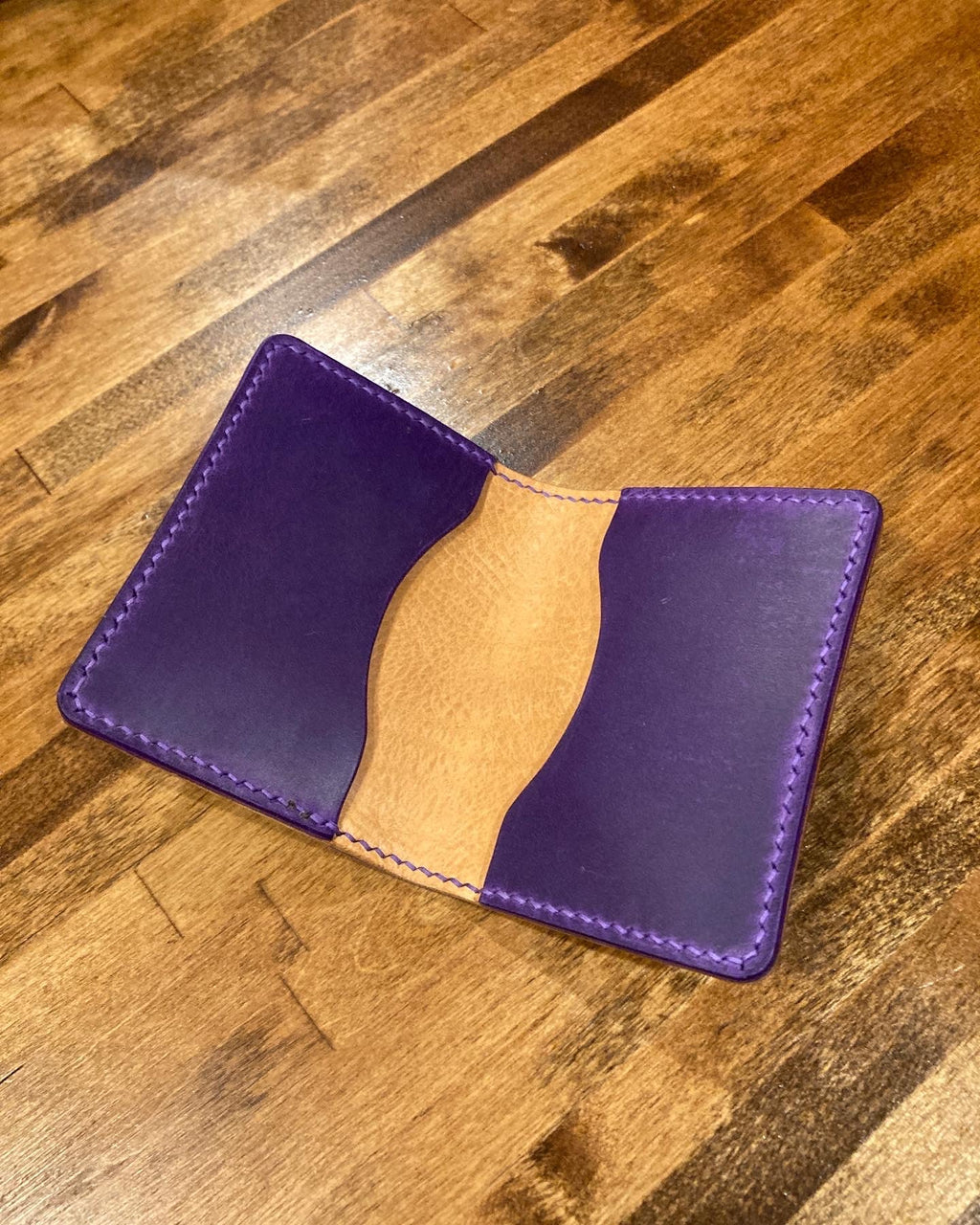 Minimalist leather card wallet
