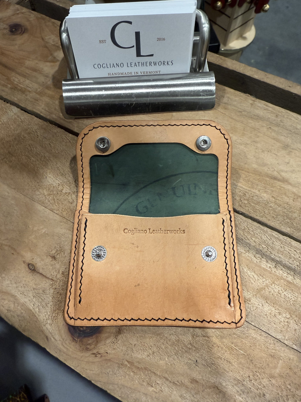 Gusset Snap Wallet