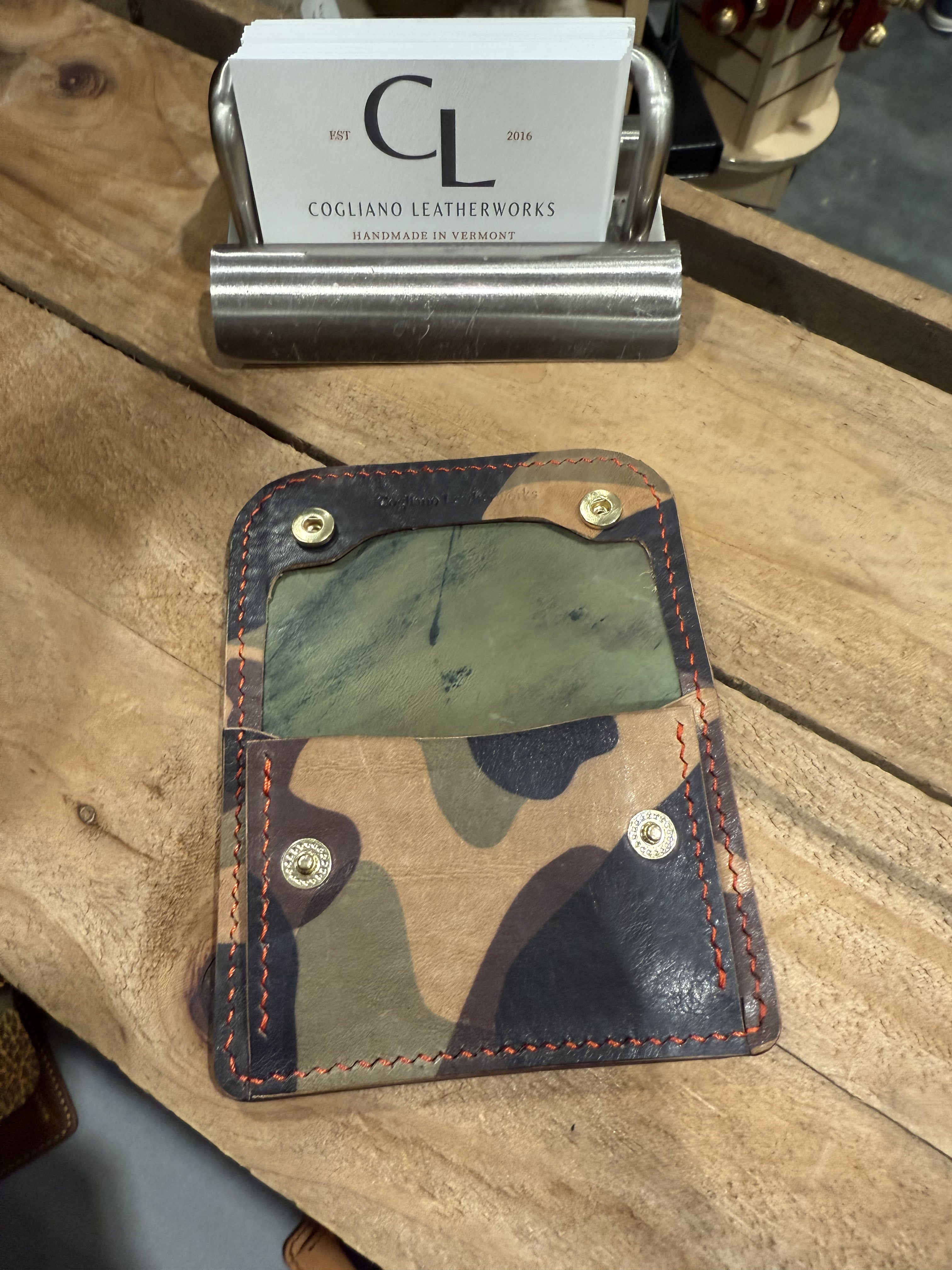 Gusset Snap Wallet