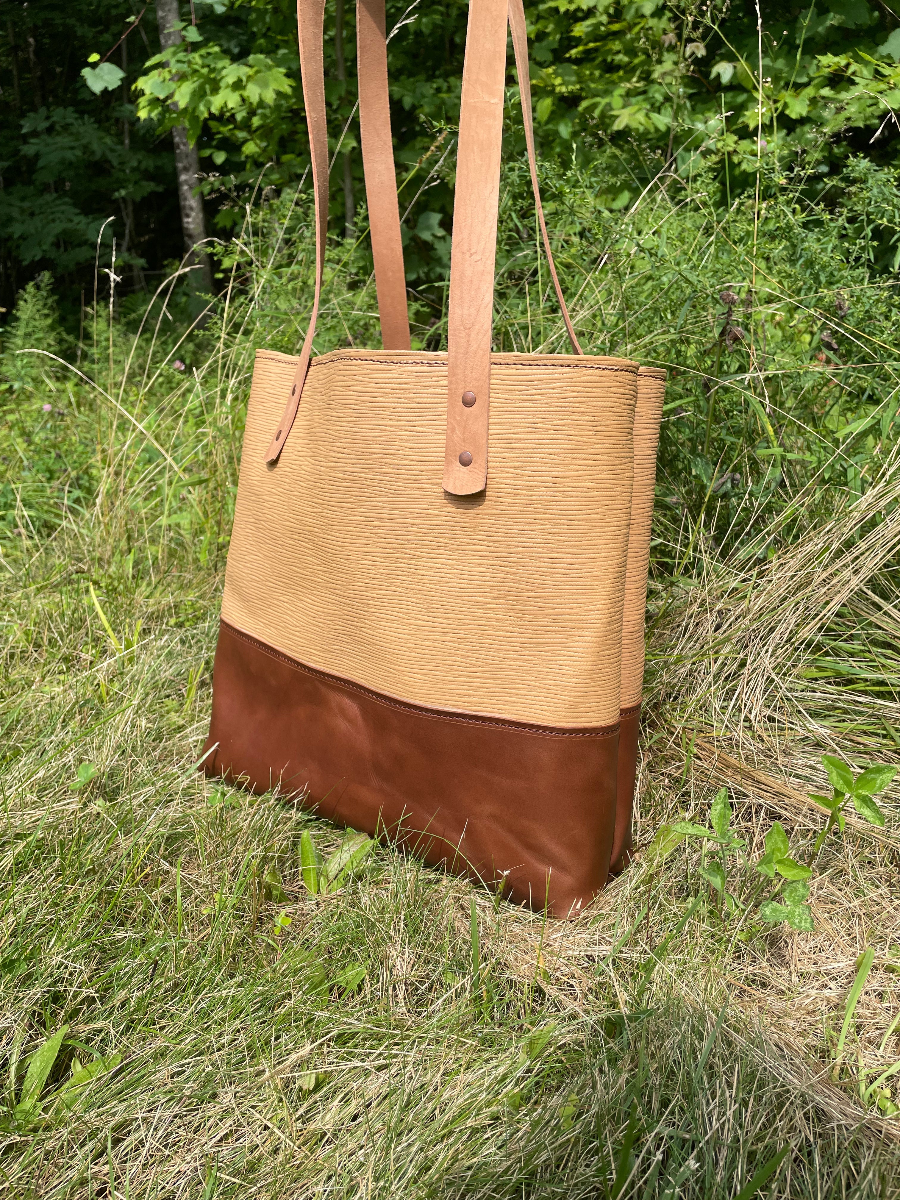 Two tone tote